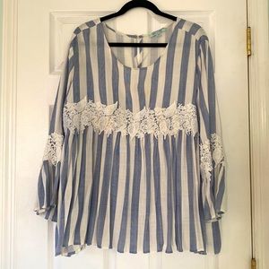 Womens Boutique plus size 2x blouse with lace